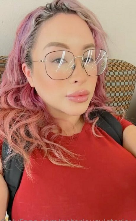 notoriousvictorious2 エロティックなスター 写真