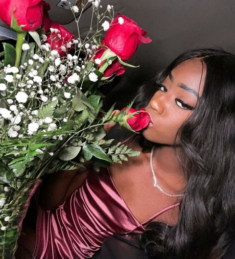 Luhmulaa スターセックス 写真