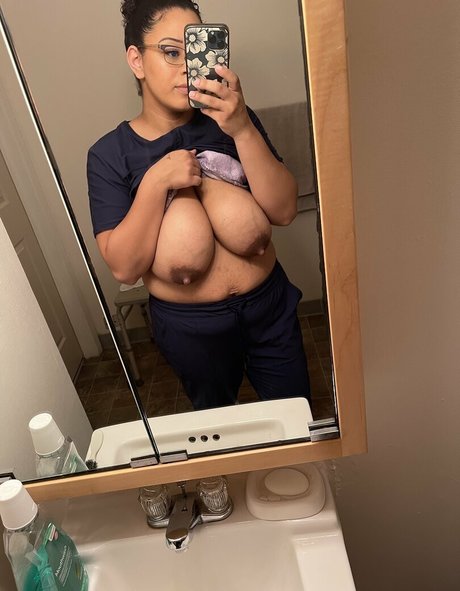 xoxomaira xxxスター 写真