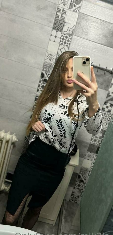 mik3la セクシーモデル 写真