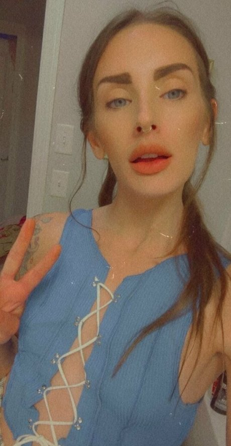 オンリーファンズでのセクスティング 無料 画像