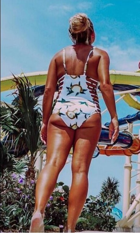 痩せたアジア人ティーン OnlyFans ホットポルノ ギャラリー