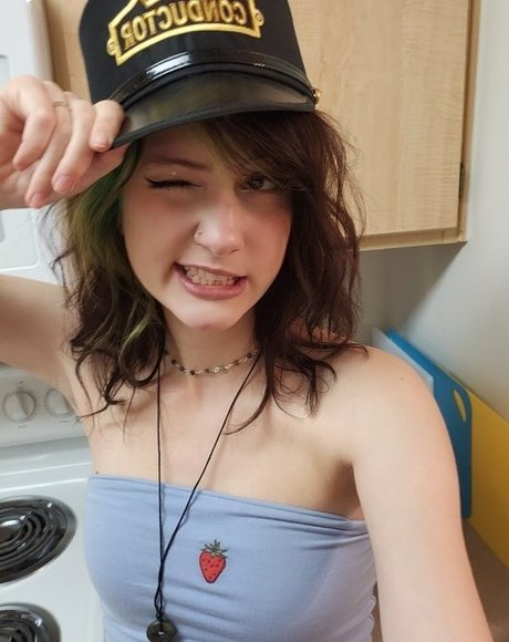 Bunimilk ポルノスター ヌード 画像