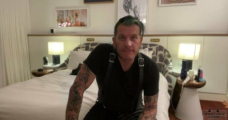 セクシーなドレスOnlyFans ホットセクシー 画像