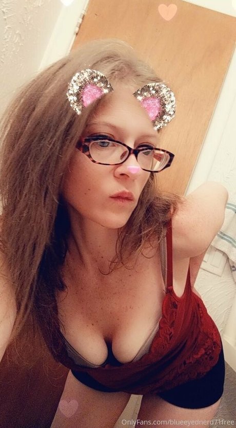 blueeyednerd71free ホットなポルノスター 写真