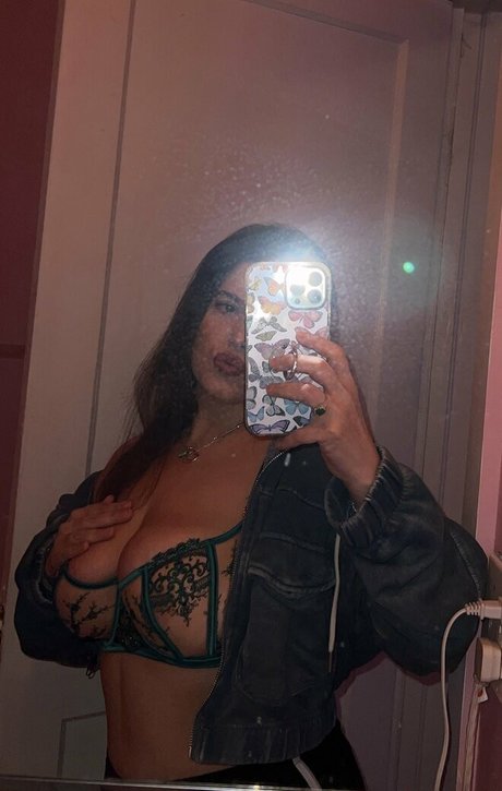 19歳のOnlyFans アートxxx 画像