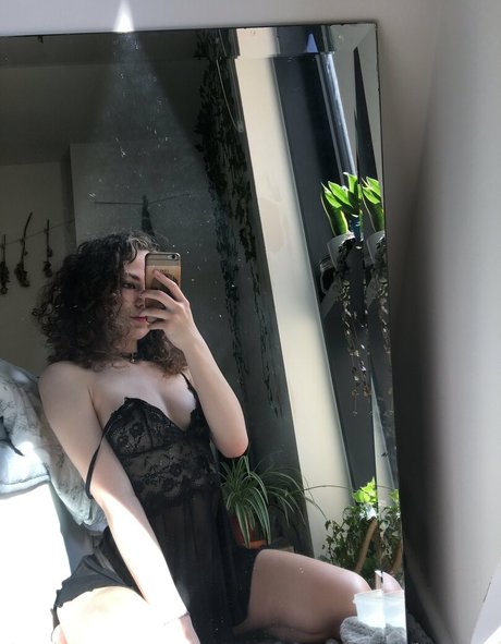 足ヌードオンリーファンズ アートポルノ 写真