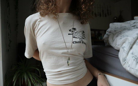 freshkiwi エロティックなモデル 写真