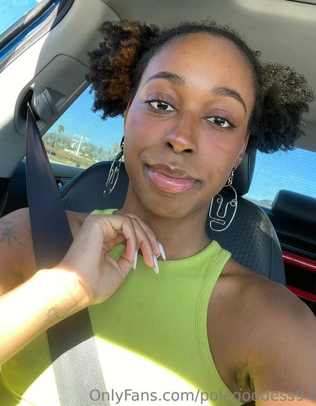 polegoddess94 ポルノスター パーフェクト 写真