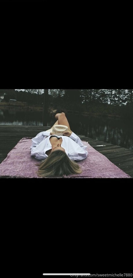 ミニドレス OnlyFans アダルト無料 画像