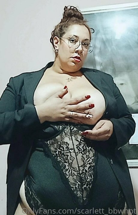 scarlett bbwhot 裸のスター 写真