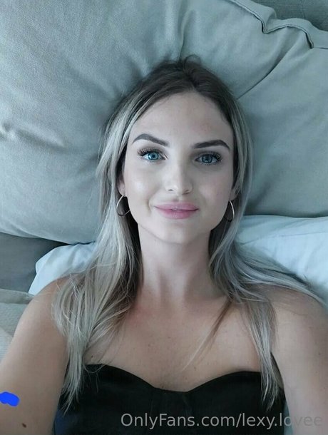 ゴージャスなオンリーファンズ アートポルノ 画像