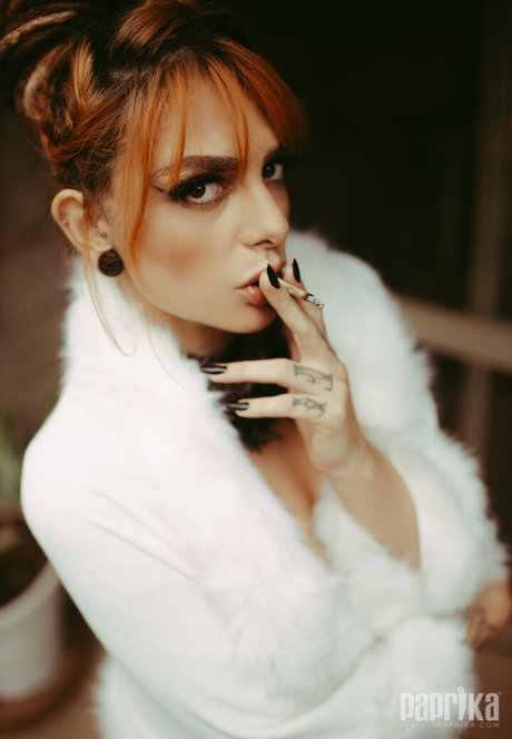 Paprika ヌードモデル ギャラリー