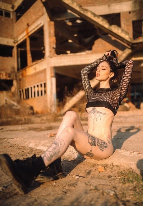 熟女 太め OnlyFans 限定 ギャラリー