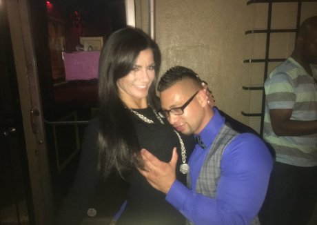 ワークアウト オンリーファンズ ホットヌード 写真