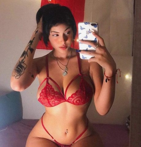 ラバーオンリーファン ポルノ 写真