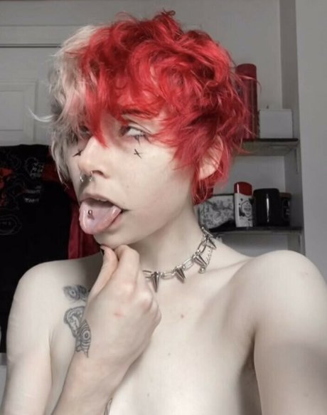 milkw0lf アートポルノスター 写真