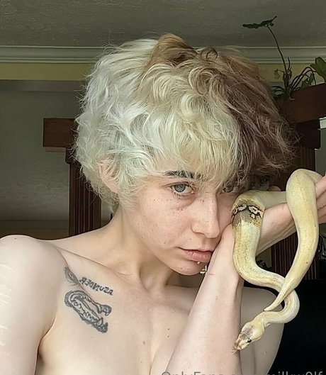 milkw0lf ポルノスター 高品質 写真