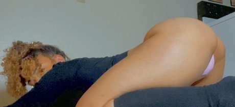 lilylightskin エロティックなスター 画像