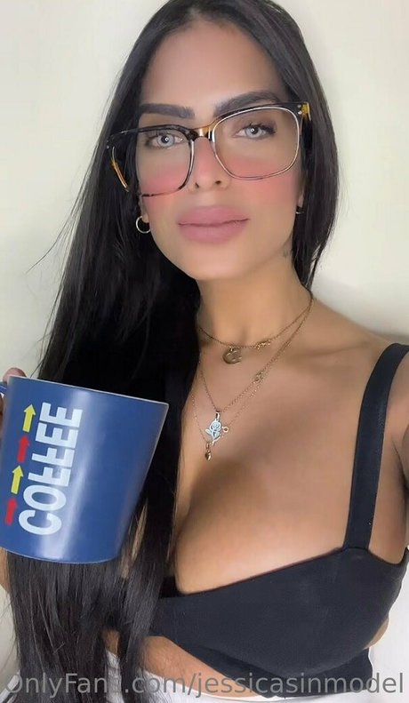 巨大なペニスオンリーファンズ ポルノ ギャラリー