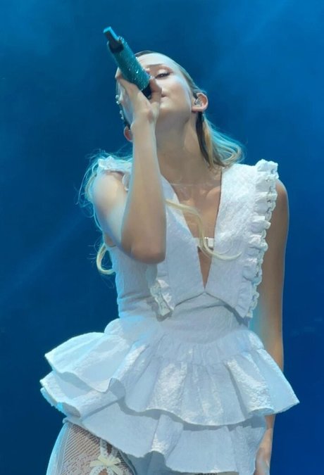 ルビーオンリーファン 無料セックス ギャラリー