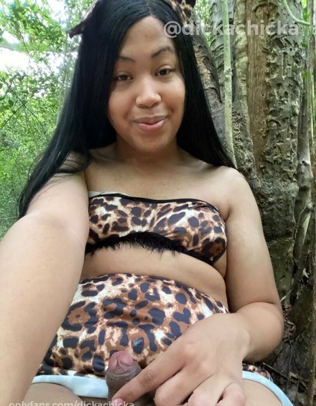 ポニーテールオンリーファンズ ポルノ 画像