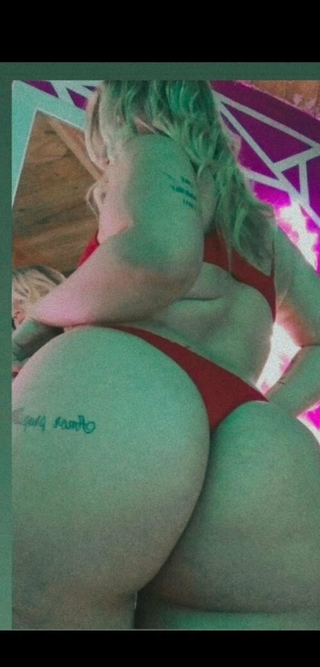 melodyhotttbaby ヌードモデル 写真