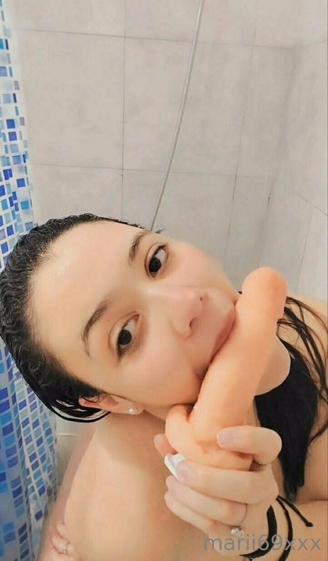 かわいいティーンのオンリーファンズ ポルノ 写真