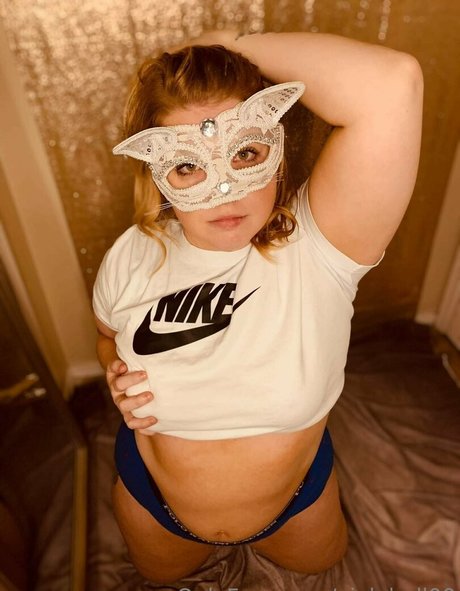 violabell00 アダルト女優 写真