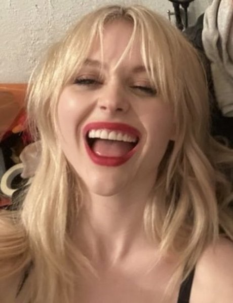 Emily Lind ポルノスター xxx 画像