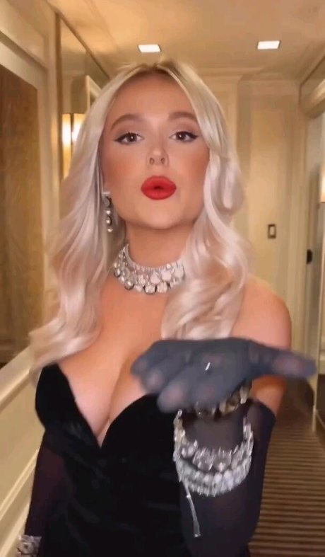 BBC売春婦OnlyFans 無料ヌード 写真