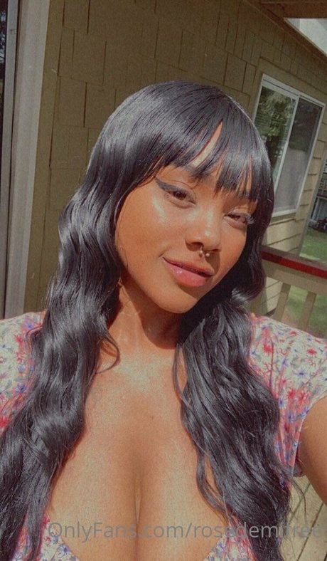 rosedemifree HDポルノスター 写真