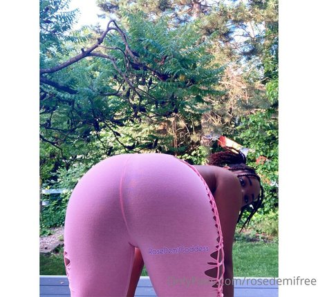 rosedemifree 美しいモデル ギャラリー