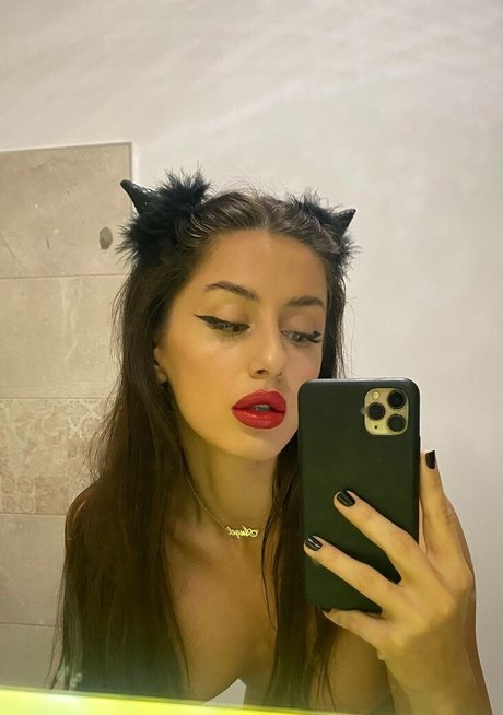 Adalline アダルトスター アーカイブ