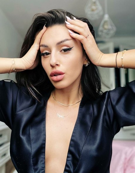 手コキ 主観視点 オンリーファンズ ホットセクシー 画像