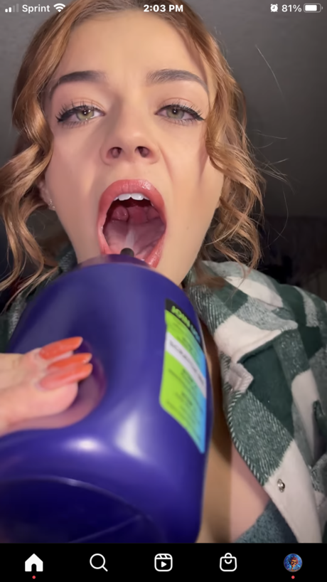 Koala Puffs ポルノスター 裸 写真