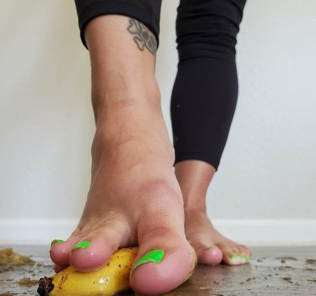 大きなお尻と巨乳のオンリーファンズ ポルノ アーカイブ