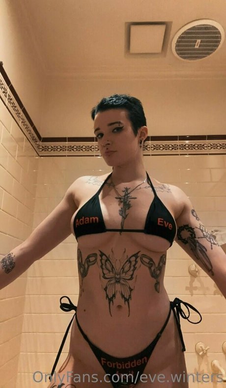 Eve winters ホットスター 画像