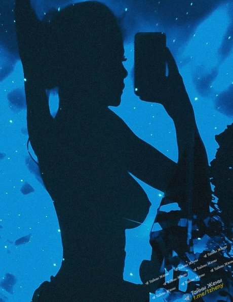 大きなお尻と巨乳のオンリーファンズ 無料ヌード ギャラリー