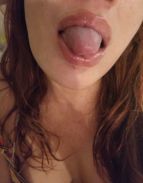 巨乳の熟女オンリーファンズ 素敵 アーカイブ