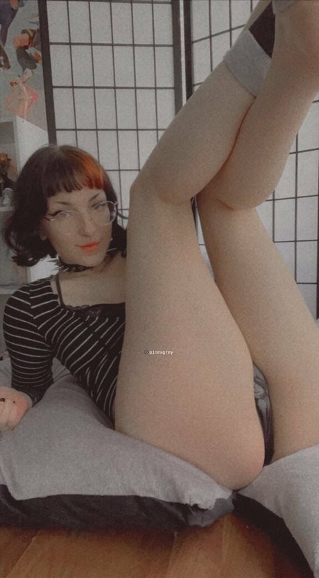 若い黒人女性オンリーファンズ 裸 画像