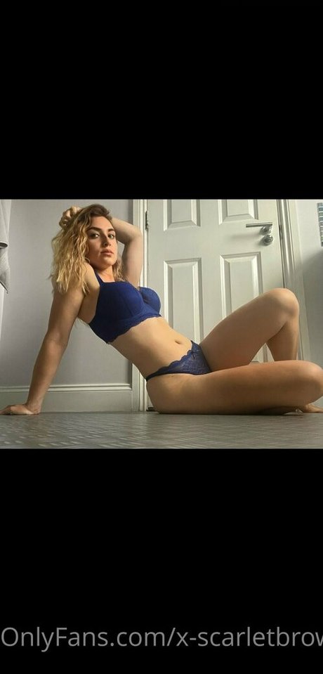 x scarletbrown x アダルトスター ギャラリー