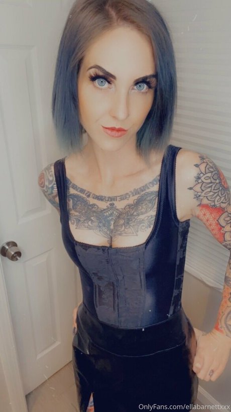 ellabarnettvip セクシーなスター 写真