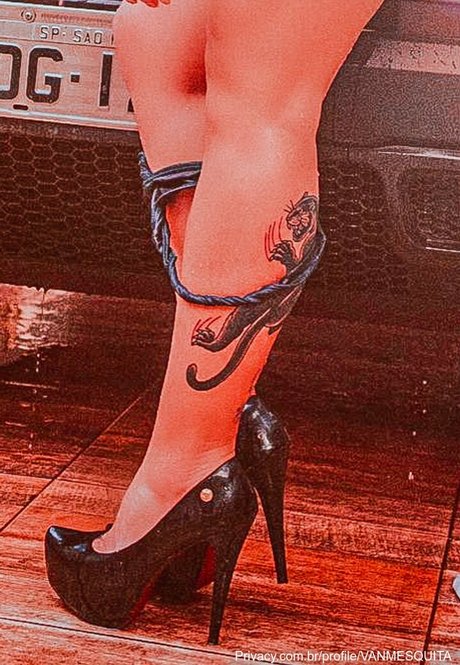 金髪レズビアンオンリーファンズ 裸 ギャラリー