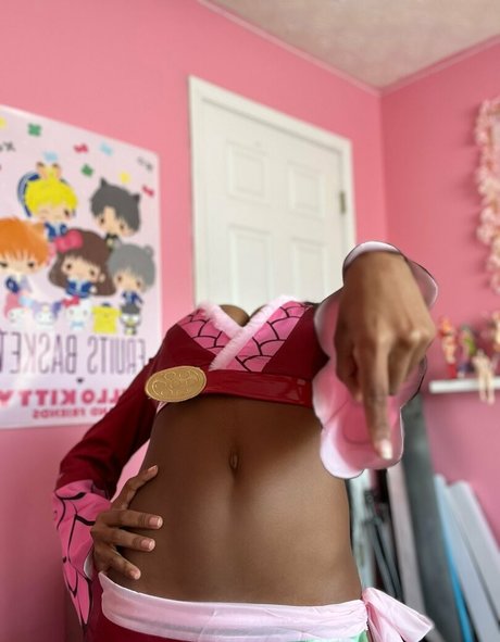 ElectricbumSky 完璧なモデル 画像