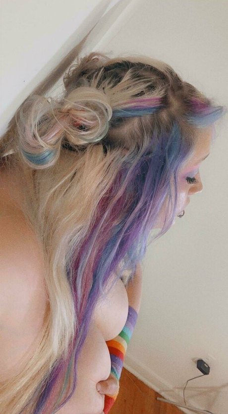 黒猫のOnlyFans 可愛い 画像