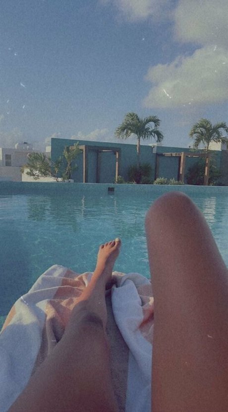 ぽっちゃり黒人OnlyFans セクシーヌード ギャラリー