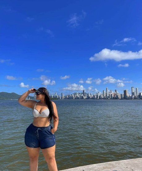 熟女のおまんこオンリーファンズ えろた 写真