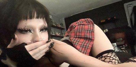 Aniyah ホット女優 写真