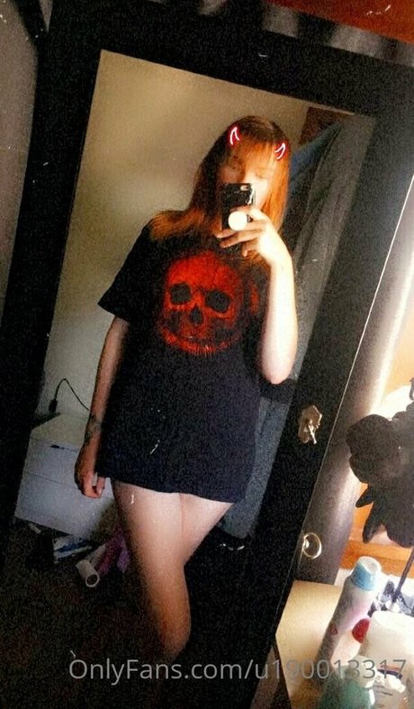 ellie3y3ballzdeep アート女優 画像